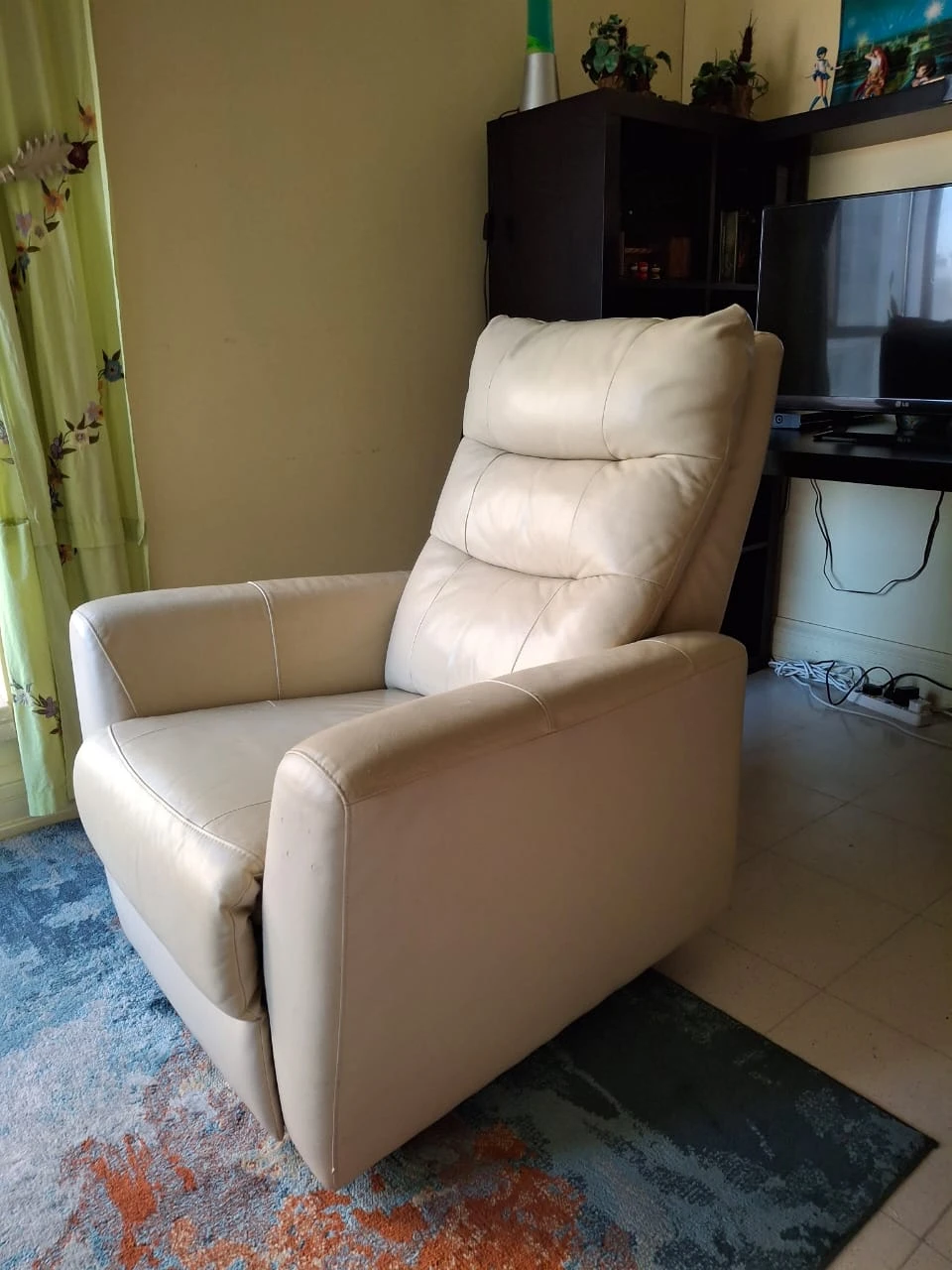 Comfortable Recliner Chair for Relaxation