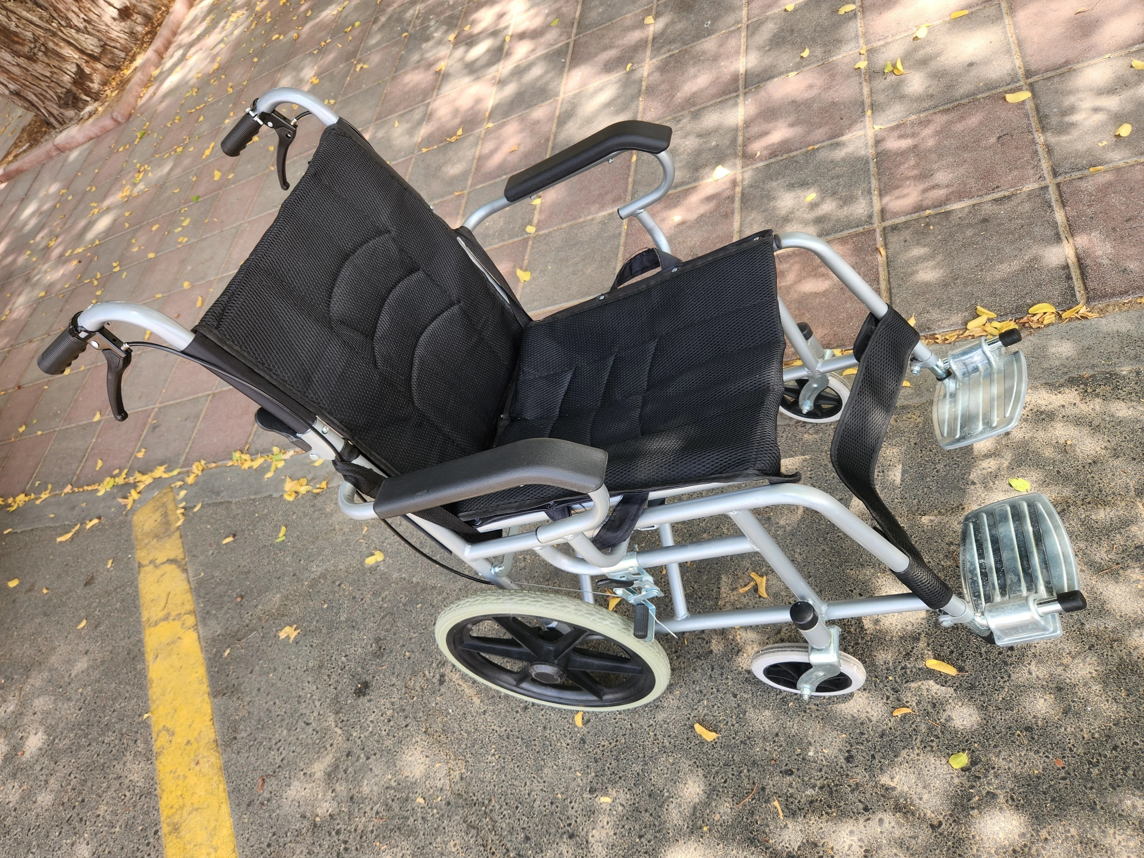 Aluminum wheel chair light weight and fully detachable