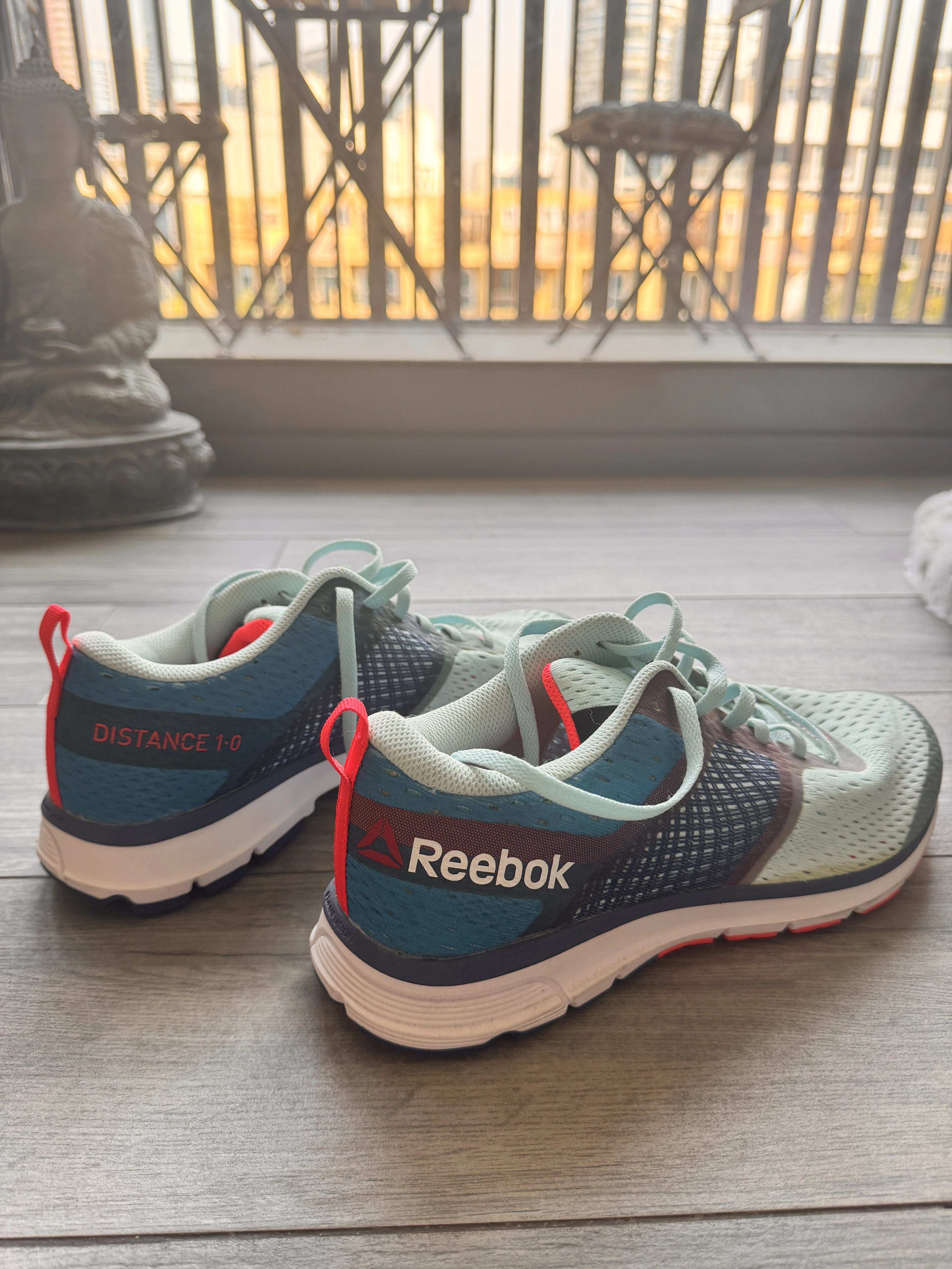 New Reebok shoes, size 41
