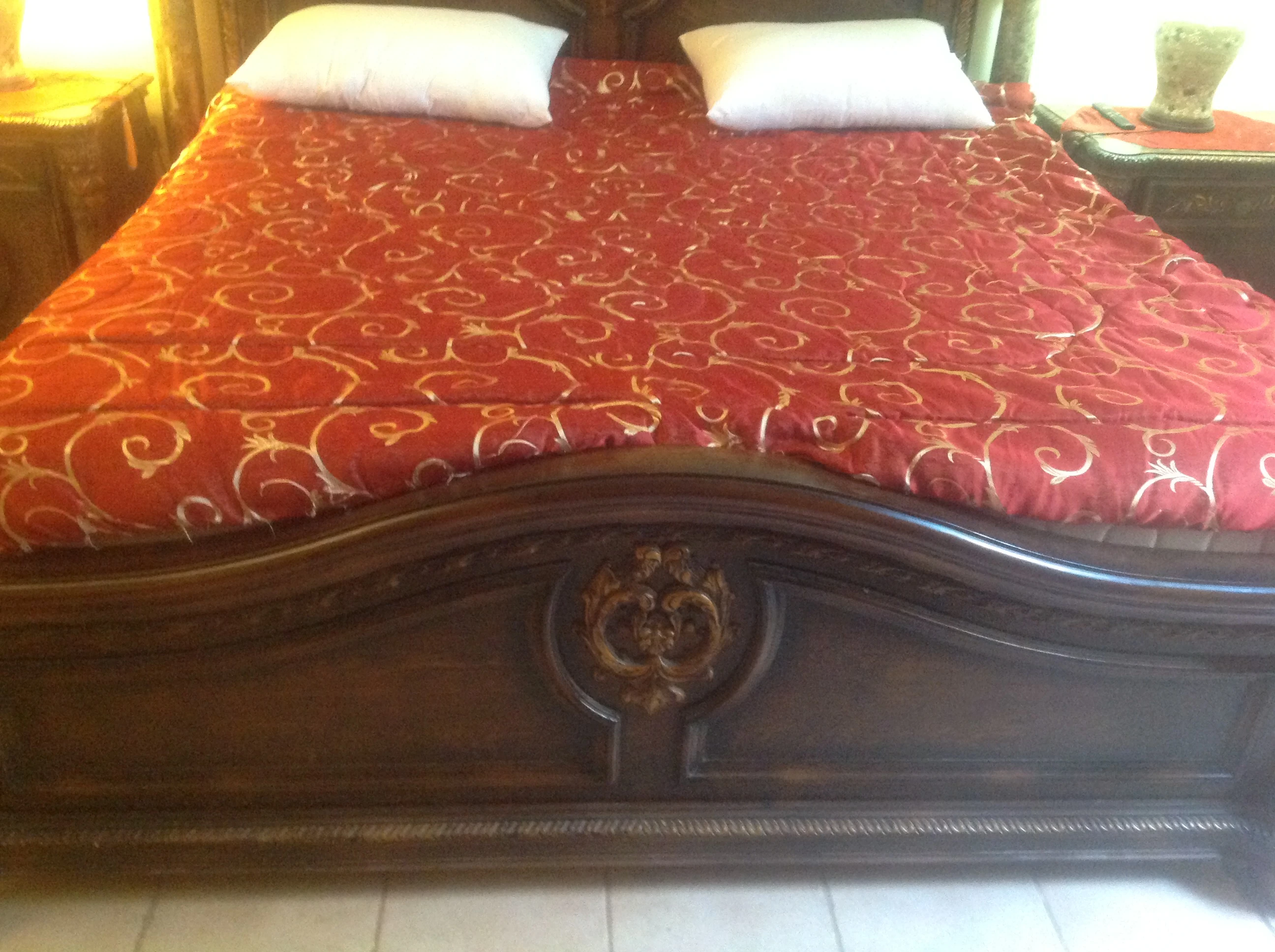 Bedroom Suite For Sale