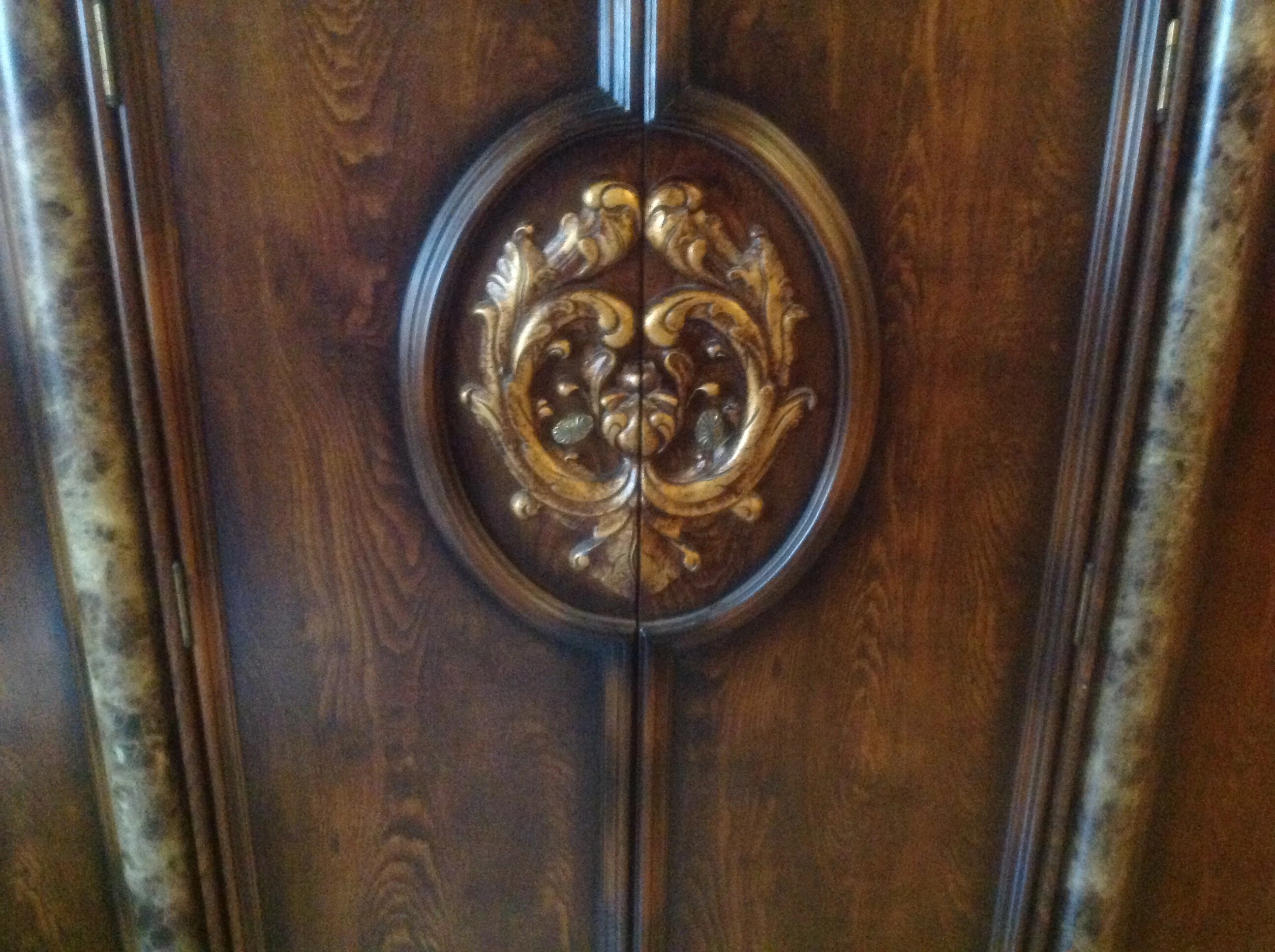 Bedroom Suite For Sale