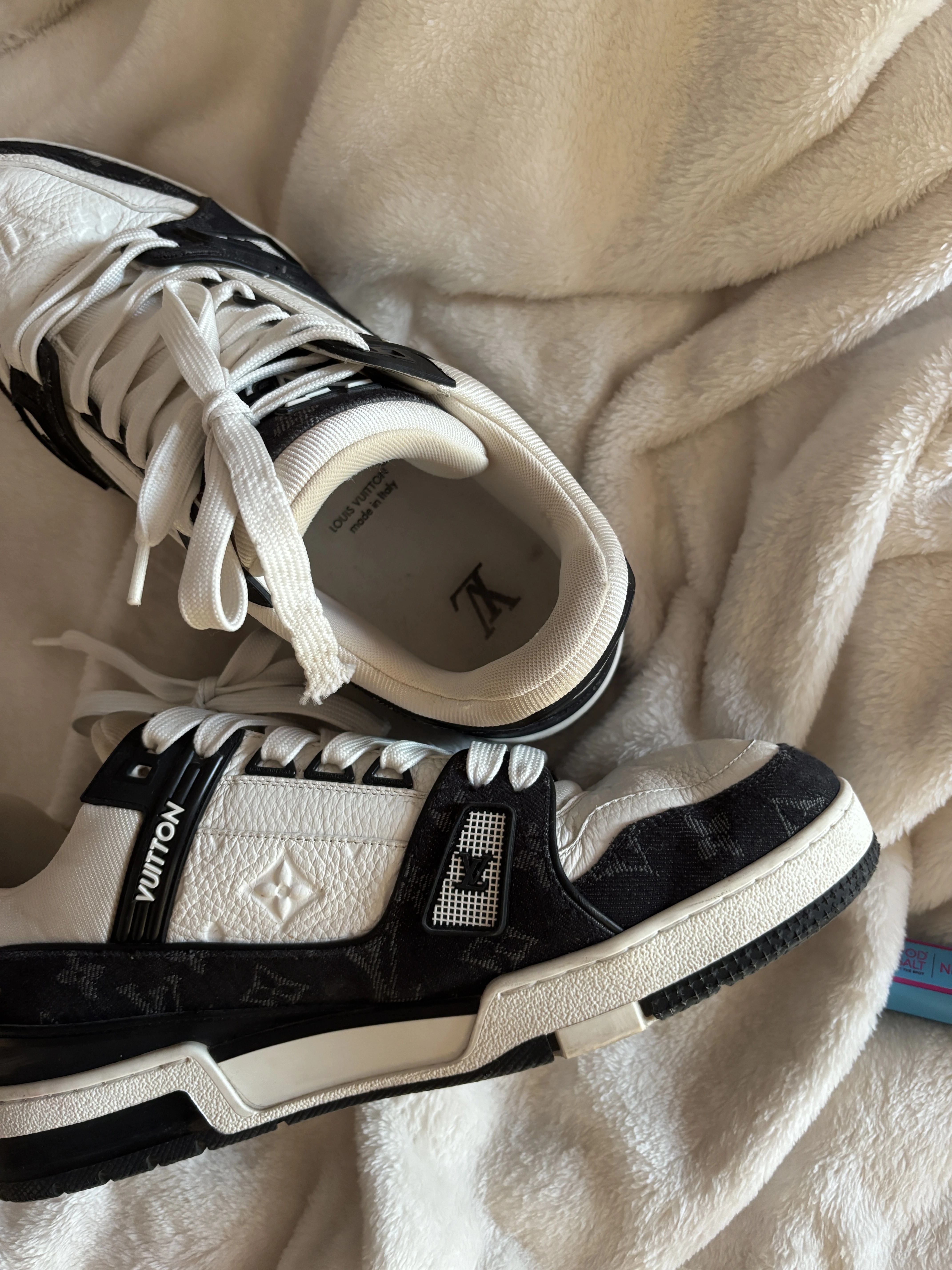 louis vuitton trainer size 45 prize 780 aed