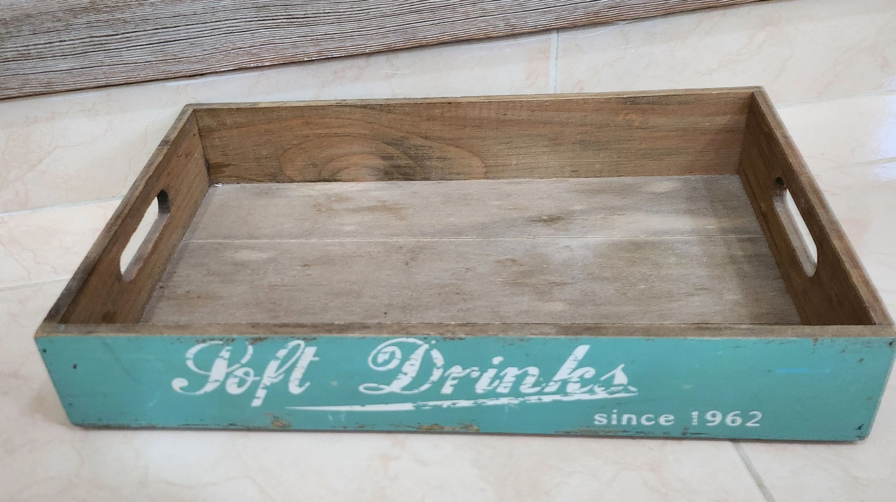 Vintage-style aquarium blue fir wood serving tray