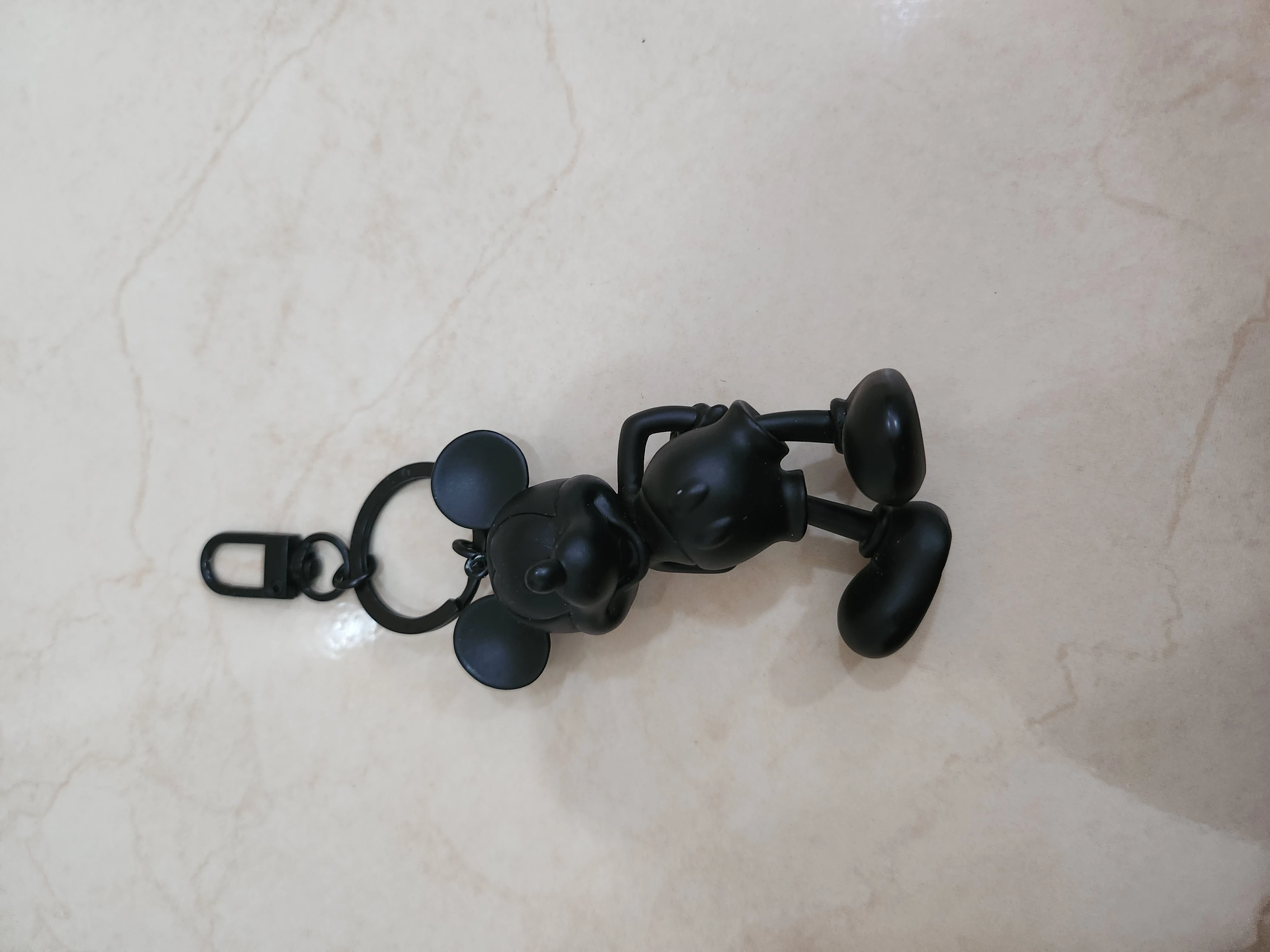 micky mouse black keychain